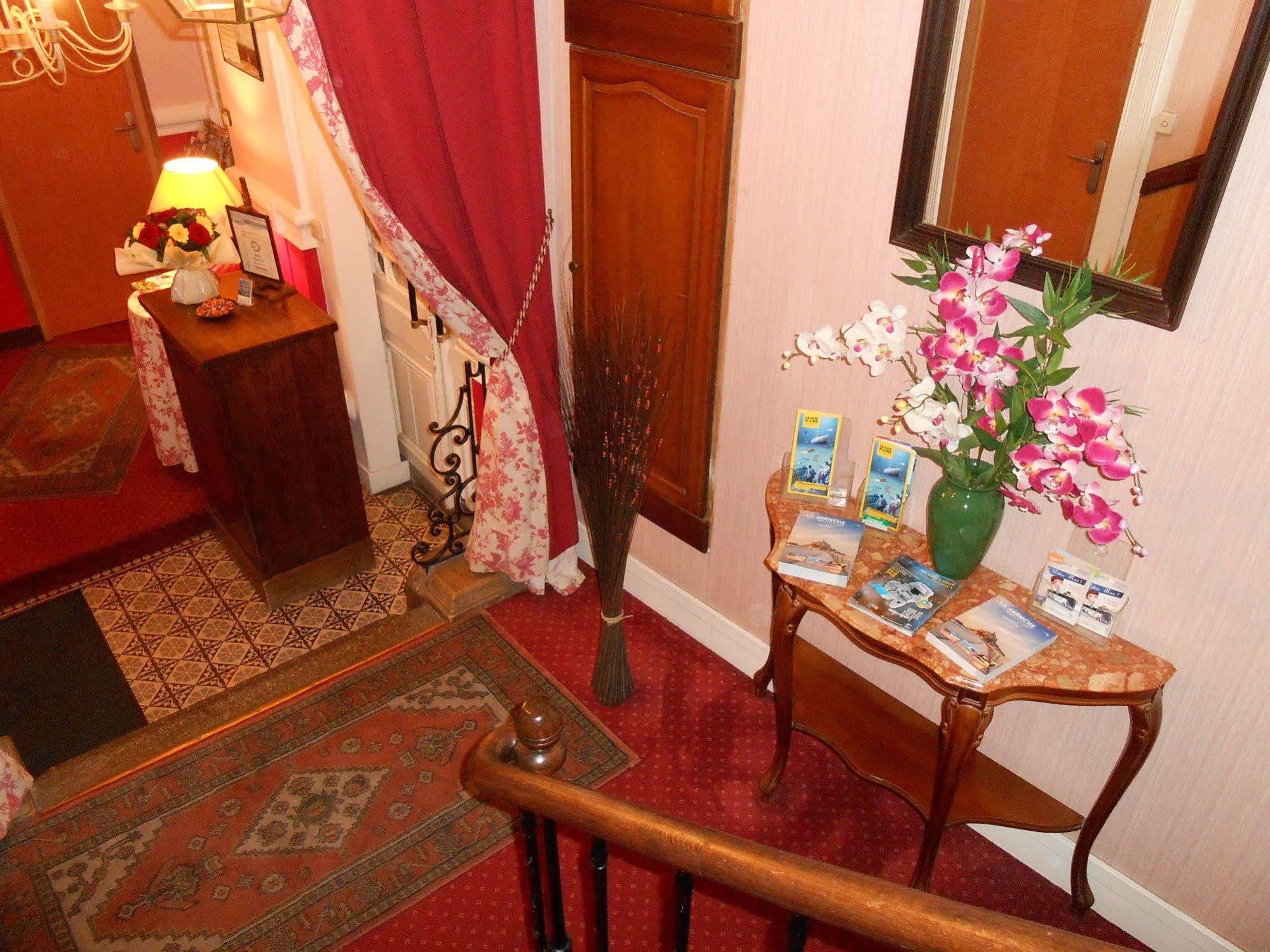 Hotel De La Gare Cherbourg-en-Cotentin Exteriör bild